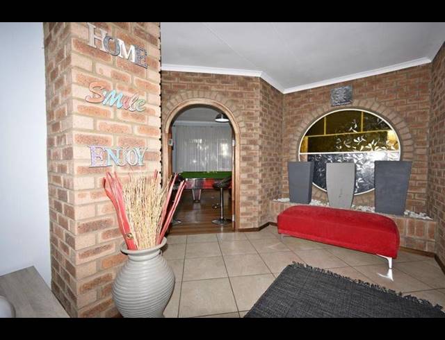 4 BEDROOM HOUSE FOR SALE IN GLENVISTA